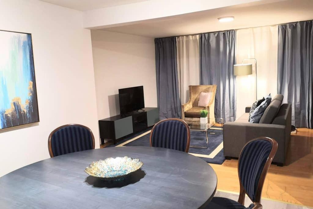 Chez Edouard by Hébergements DCL Québec Esterno foto